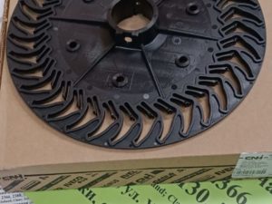 1541560C1/1541570C1 CNH Диски вентилятора очистки лев.прав. CASE 2166/2388