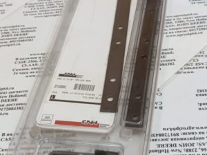 371658А1CNH Комплект соединения косы 1010/две прижимных пластины,болты, гайки,ключ/