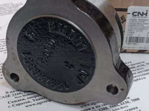 1997998C1 CNH Крышка корпуса КПП CASE