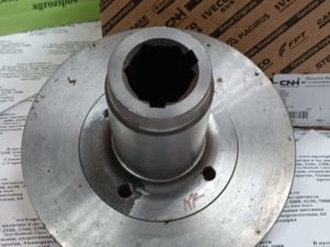398526A1CNH Ступица привода шкива наклонной камеры под феродо CASE 2166/2366/2188/2388
